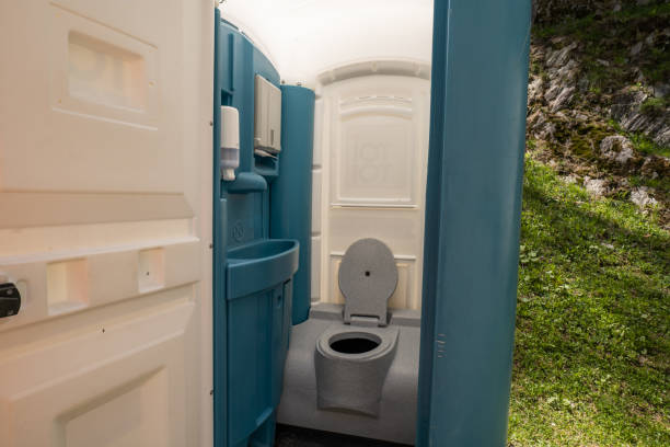 Affordable portable toilet rental in Crockett, TX